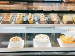 面包甜点陈列柜-华丰贺氏(福新西路店)