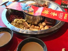 谭血鸭红锅底-谭鸭血老火锅(漳州路店)