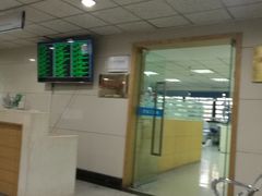 -浙江大学医学院附属口腔医院湖滨（延安）院区