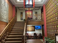 -梅龙镇酒家(南京西路总店)