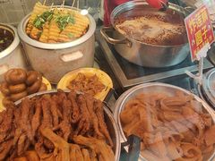 -柳州肥姨妈大骨螺蛳粉(东靖路店)