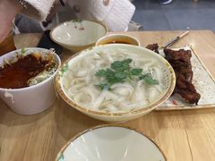 -鑫老字号山西刀削面(霞光街店)