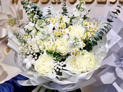 -花言草语鲜花店(灵山路店)