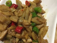外婆炒藕丁-外婆味道·云南经典家常菜(北站店)