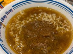 沙茶牛肉公仔面-敏华冰厅(紅磡)