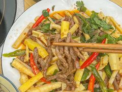 -大众跷脚牛肉馆·非遗传承单位(峨眉山店)
