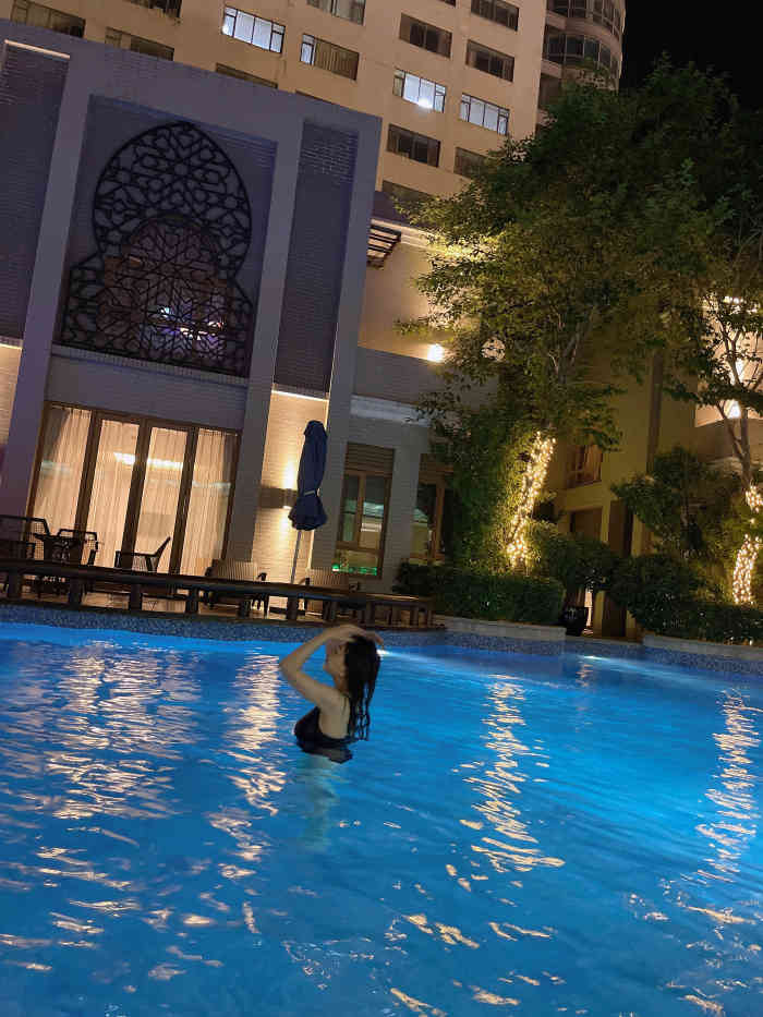 浅深(经十店)-"服务真的超级赞!帮我绑头发,帮我女儿披浴.