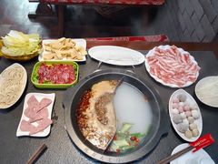 -陈府大宅门成都火锅·手切鲜肉(太原街店)