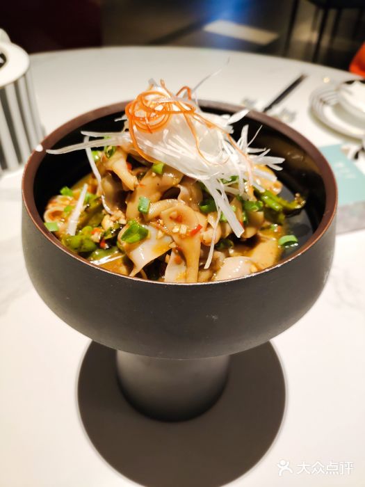 上上瓷·艺境川菜(IFS旗舰店)烧椒鹅肠图片