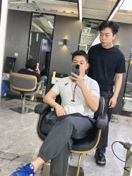 -藤野造型烫发染发