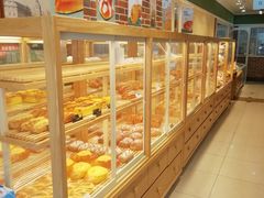 面包甜点陈列柜-丹香(青岛南京路店)