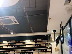 大堂-木屋烧烤(岗顶二店)
