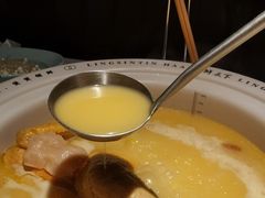 领鲜花胶鸡汤-领鲜天下·焗海鲜·花胶鸡(天目里店)