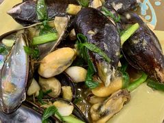 姜葱炒青口-贞姨美食·老字号海鲜大排档