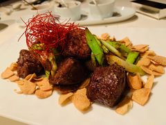 黑椒蒜片牛肉粒-龙景轩(香港四季酒店)