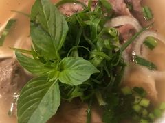 -美奈小馆·越南料理(中航城君尚购物中心店)