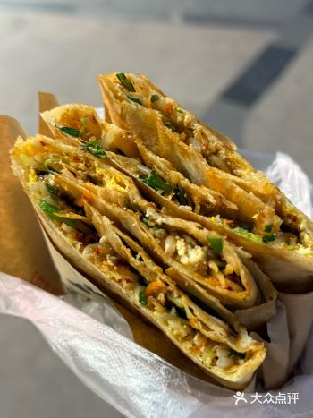万汇城地铁口！一口酥脆的纸皮菜煎饼