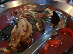 -临江餐馆二楼美食部落