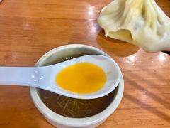 -莱莱小笼·乔艾