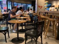 大堂-星巴克(杭州西湖银泰1F店)
