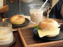 -枫桥边coffee(滨江路店)