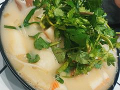 -肥汁米蘭香港米线(长宁来福士店)