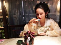 -汉仪华裳汉服馆(打浦桥店)