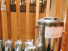 -挂旗柴锅鸡(蚌山区嘉年华店)