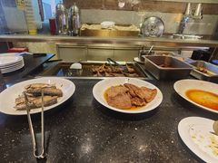 自助取餐区-华强广场酒店-椰香高空自助餐厅