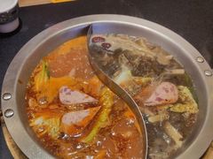 -沸炉重庆老火锅(军事博物馆店)