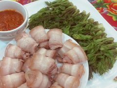 -闯关东东北农家菜(崂山石老人店)
