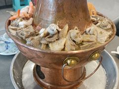 -鑫渔港海鲜本地菜·山海关浑锅(东戴河店)