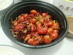 全味虾球-巴厘龙虾·榜首油焖大虾(音乐学院·沿江酒馆店)