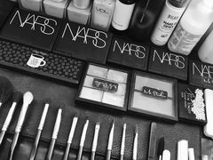 -ME觅妆·定制美妆·彩妆私教(菱角湖店)