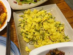 茉莉花炒鸡蛋-滇香肴·云南菜蒸汽石锅鱼(云南北路店)