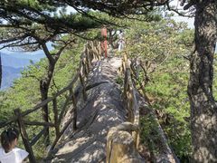 -罗田薄刀峰风景区