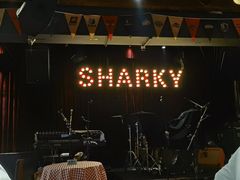 -鲨鱼美式餐厅酒吧Sharky