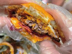 -TRIPS BURGER(大钟寺店)