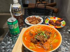 -粉八·云南米线·建水烧烤(常熟路店)