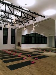 -无界瑜伽普拉提