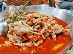 -昱龙大盆牛蛙馆(三兴街总店)
