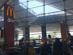 -麦当劳(吴圩机场店)