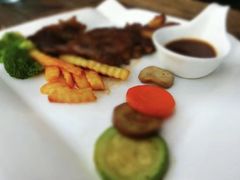 -喜洲吧·江畔老船厂·庭院餐厅(喜临院店)