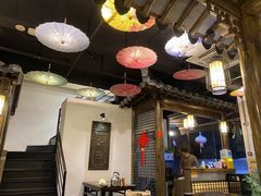 大堂-聚汇三少·龙虾·中餐厅(莫邪路新天地店)