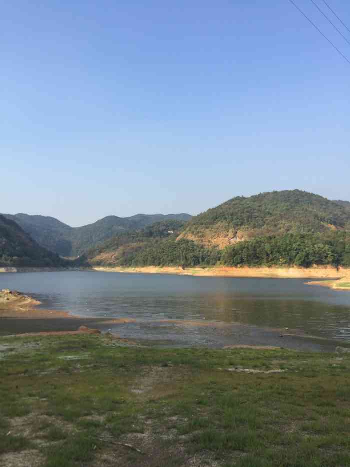 茶亭水库-"[微笑]茶亭水库距离长沙城区一个多小时车.