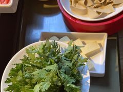 -九鼎轩脆毛肚火锅(南京东路店)
