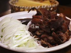 猪肘子-炉鼎记私房菜(总店)