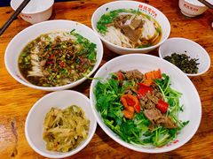 酸辣鸡杂粉-肆姐面粉馆(坡子街店)