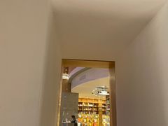 -新华文创·光的空间