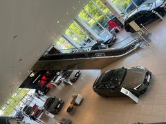 -上海永达奥诚奥迪4S店(申江路店)